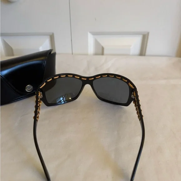 SALVATORE FERRAGAMO 2110/Q 101/87 Women Black Sunglasses EUC - Picture 4 of 8